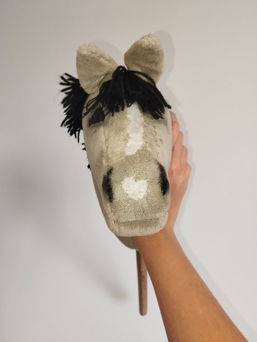 Piękny Konik Hobby Horse