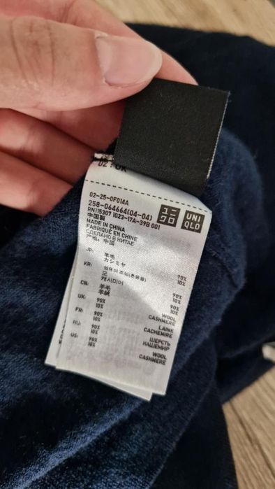 Granatowy kardigan damski zapinany na guziki Uniqlo 40/L wełna kaszmir