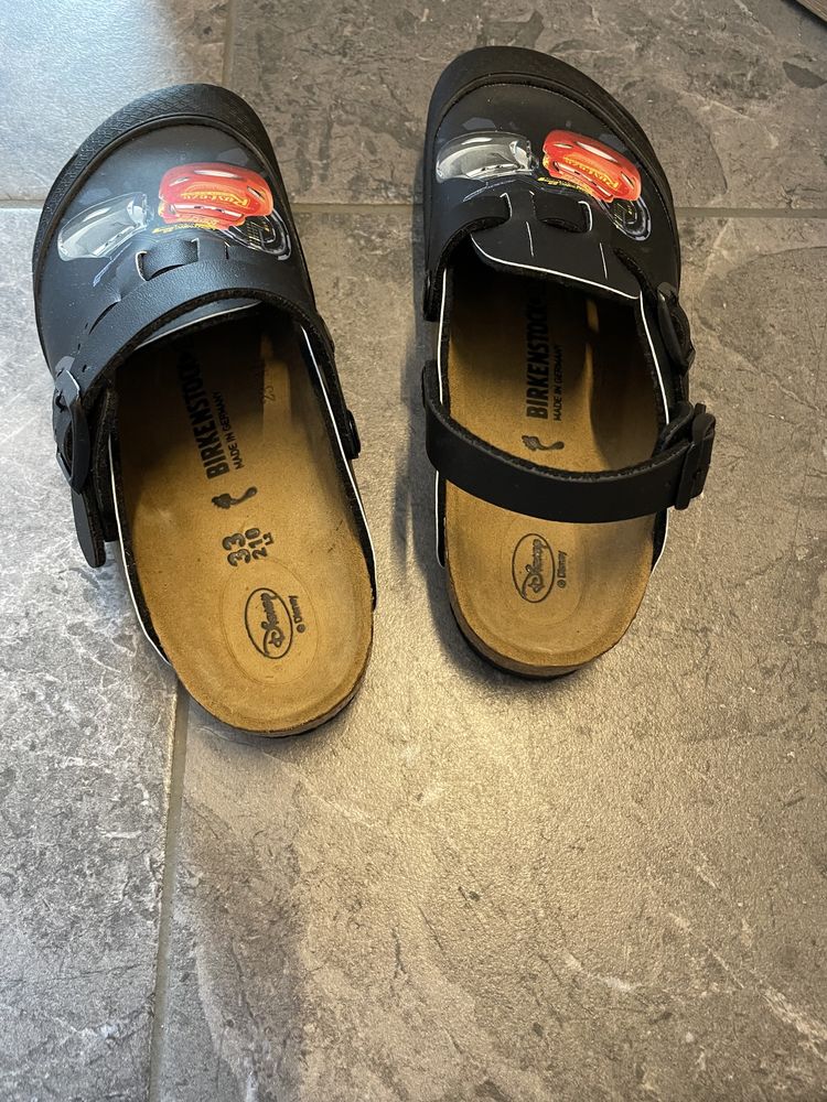 Sandałki Birkenstock czarny profilowany rozm.33