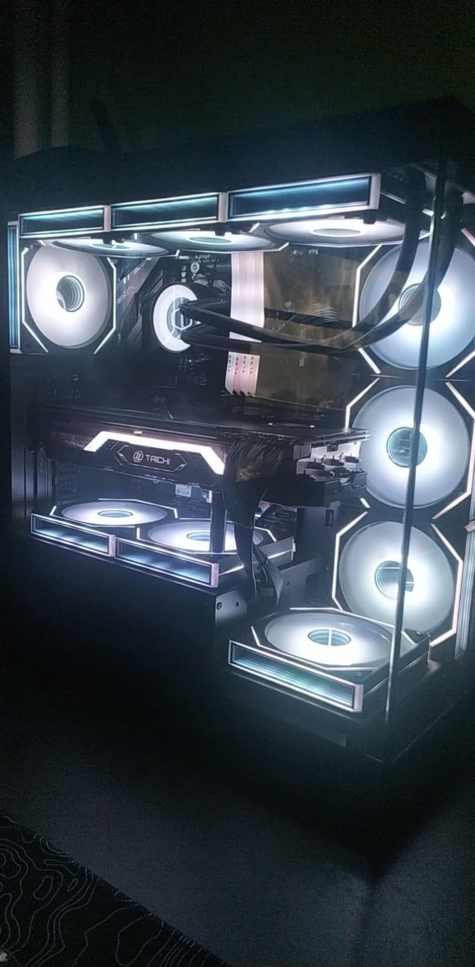 Komputer Gamingowy | RX 6800 XT | RYZEN 5 5600 | 32GB RAM | WINDOWS 11