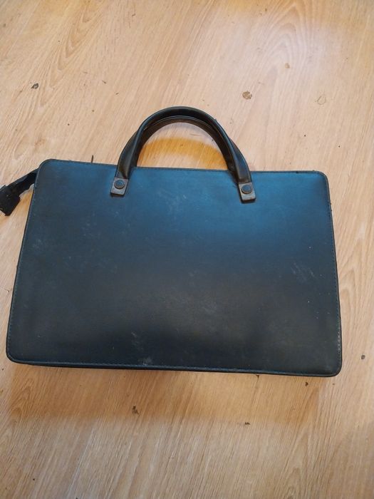 Stara aktówka z czasów prl-u