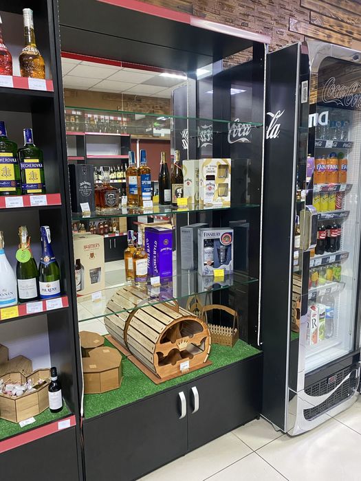 Продам торговое оборудование для магазина