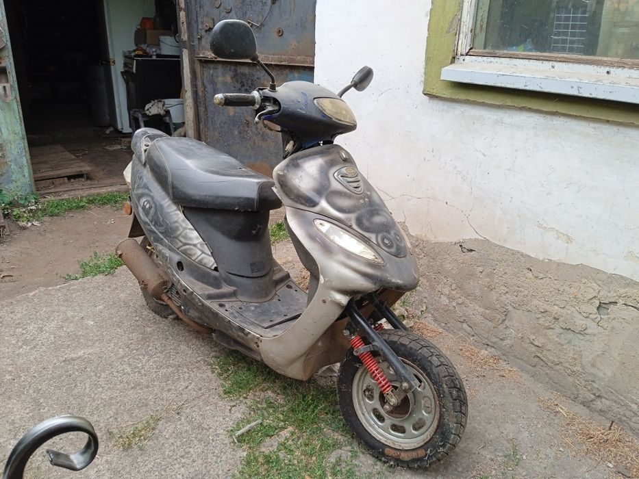 Продам скутер Defiant