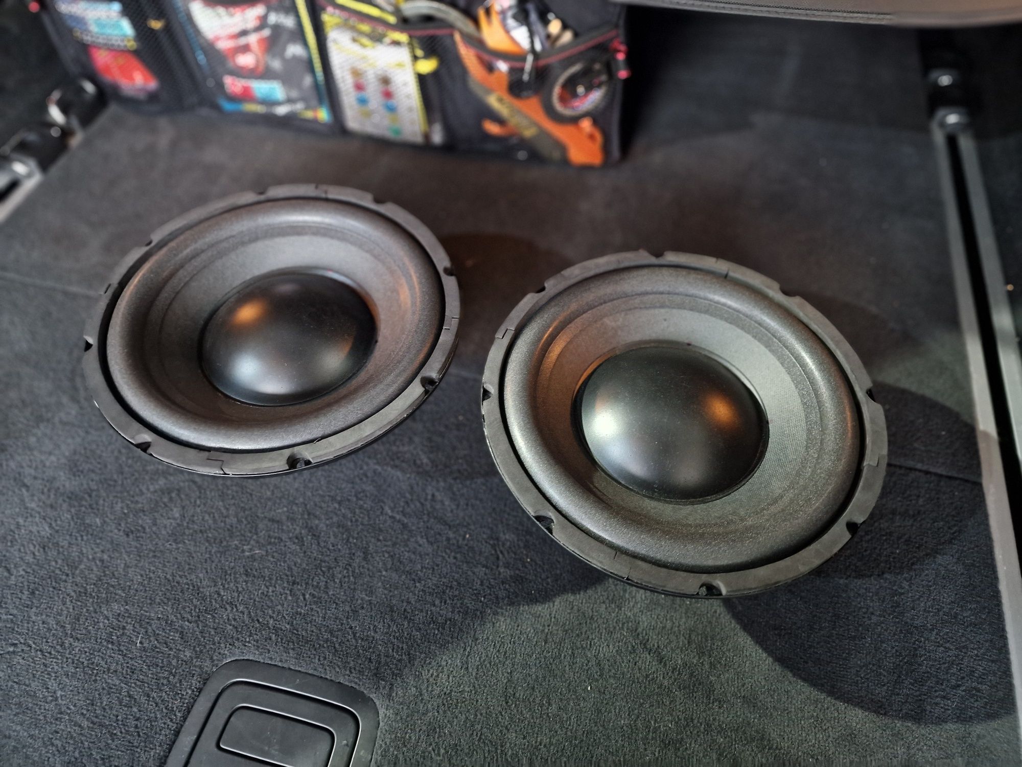 Skrzynia basowa subwoofer tuba Głośnik 2x 25 cm Renegade rxv1000