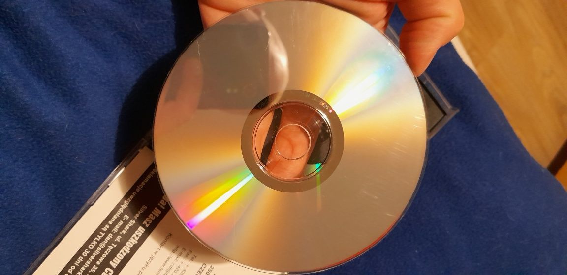 Płyty CD action styczeń 2001