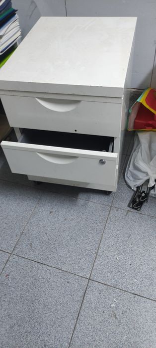 Armarios arrumação com chave