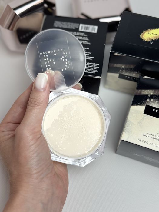 Пудра розсипчаста Fenty Beauty Pro Filt’r 02