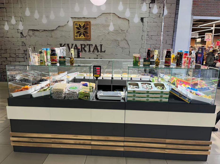 •	Готовий бізнес-острівець у прохідному місці