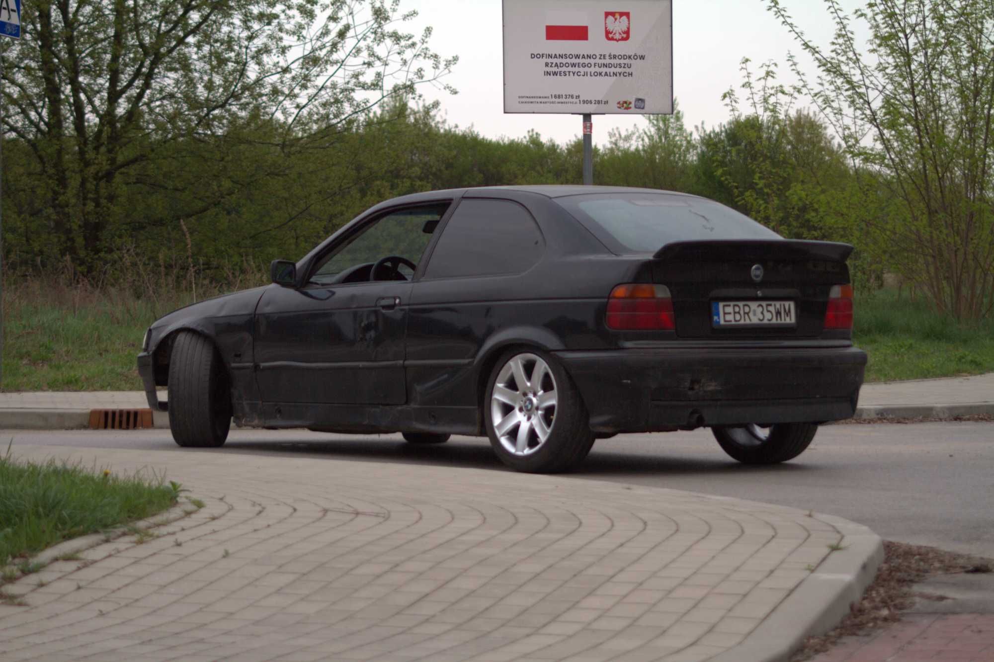 BMW E36 Compact (m50b20, drift, gruz)