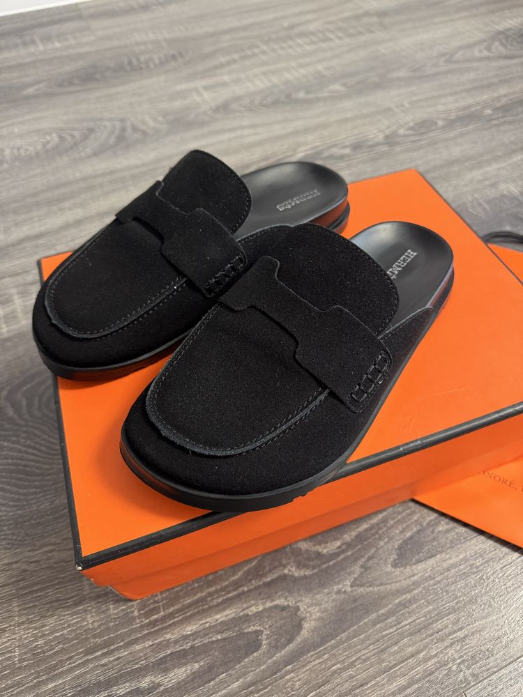 Мюлі/сабо/клоги/лофери Hermes