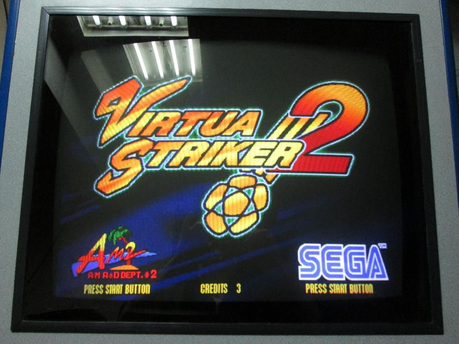 Máquina arcade original virtual striker 2