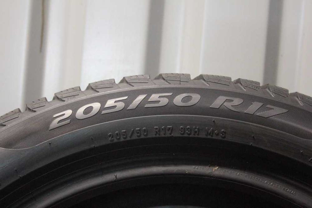 205/50/17 Pirelli Sottozero 3 205/50 R17 93H XL 2x7,2mm 2021r