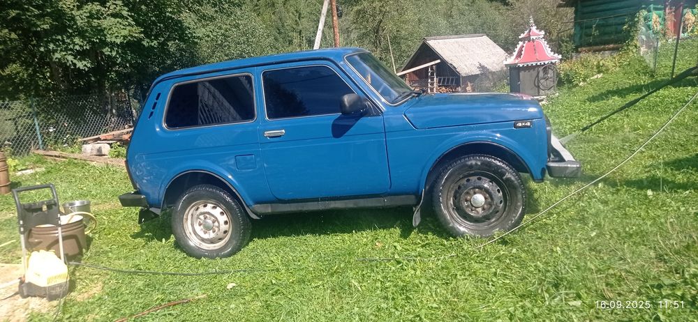 Нива ВАЗ 21214 (тайга) в гарному стані продажа срочна