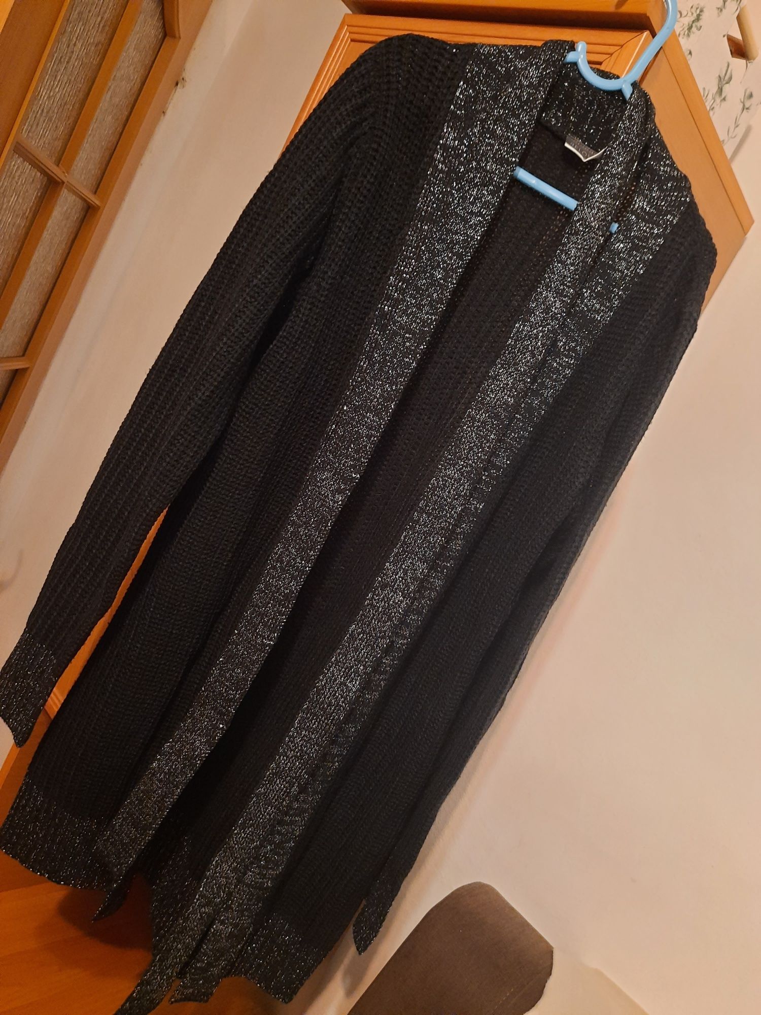 Długi sweter czarny wiązany S