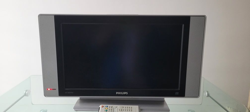 Telewizor Philips 20PF5320/01 i antena.