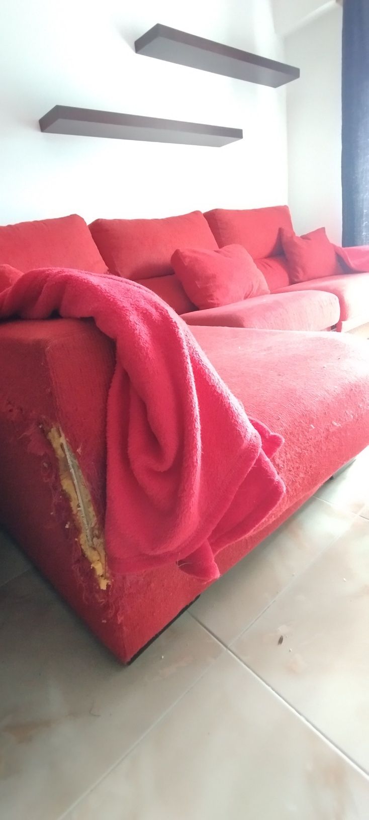 Sofa Chaise Long em Tecido - com sinais de uso