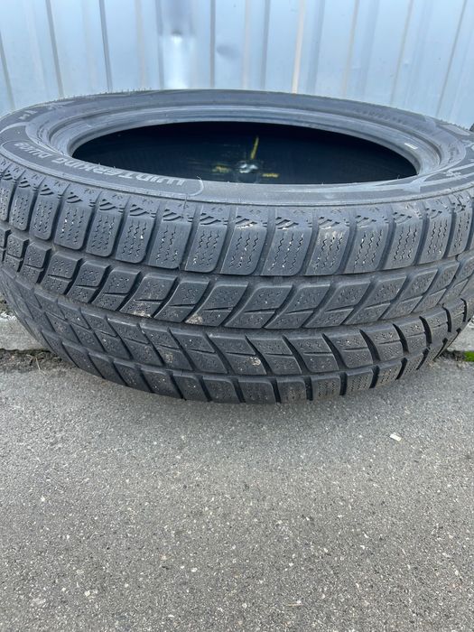Б/в резина 235/55R20