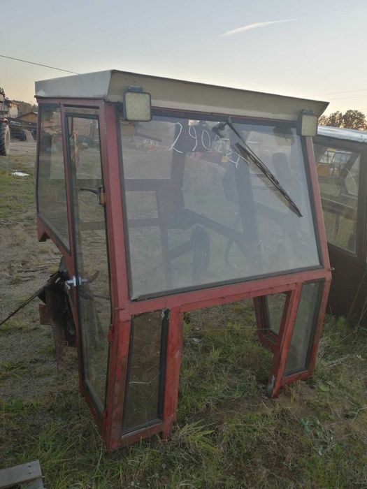 Kabina Czeska dwie pary drzwi Ursus C-360 na poduszkach,Stan dbWysyłka