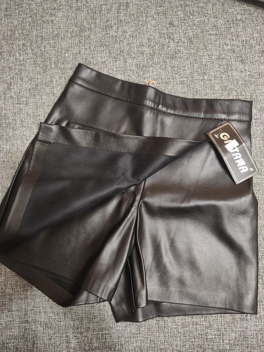 Продам нову спідницю-шорти