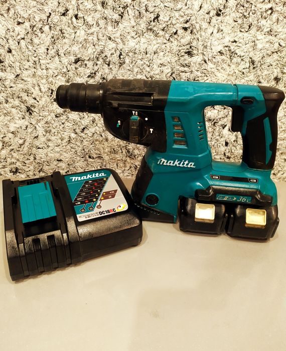 Мощный Перфоратор Makita dhr263