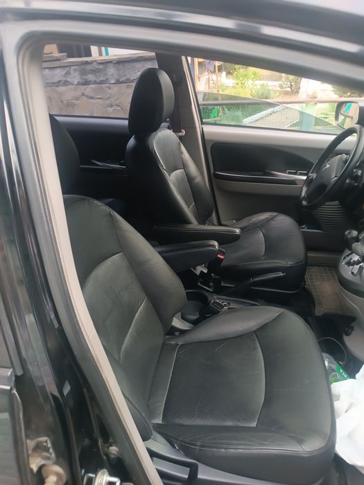 Продам або обмін на менше авто з вашою доплатою. Мітсубісі Грандіс 2.4