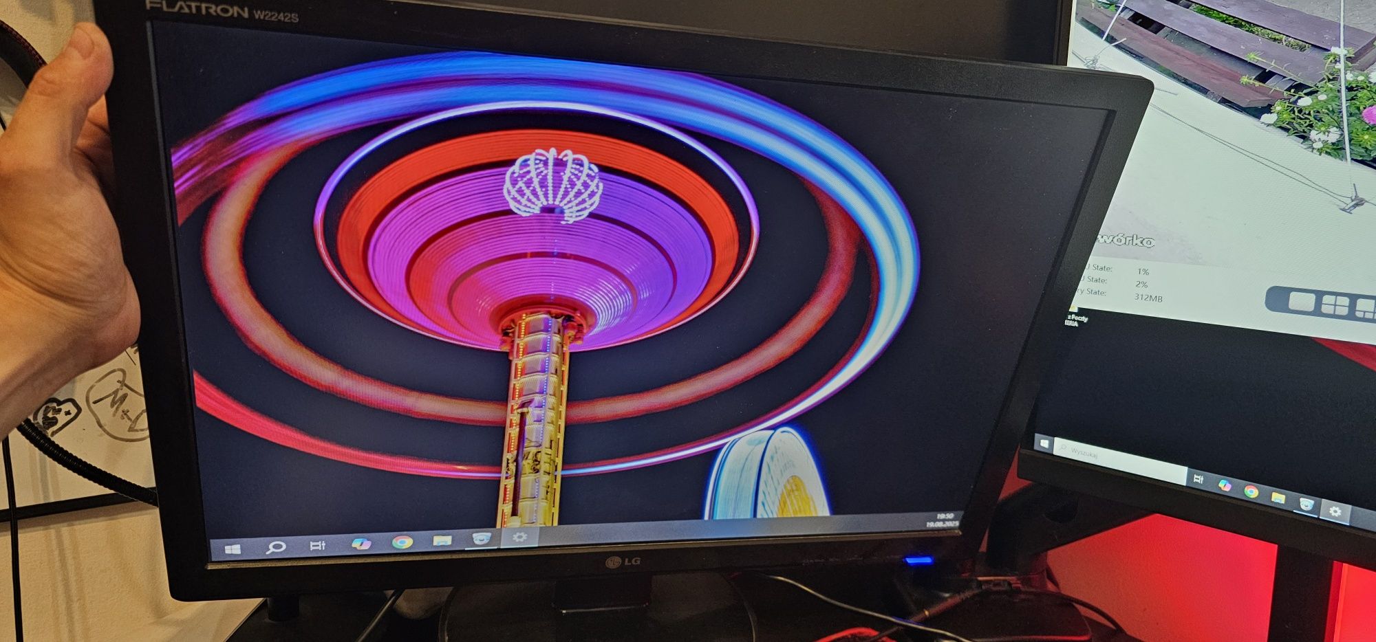 Sprzedam monitor lg flatron w2242s 22 cale