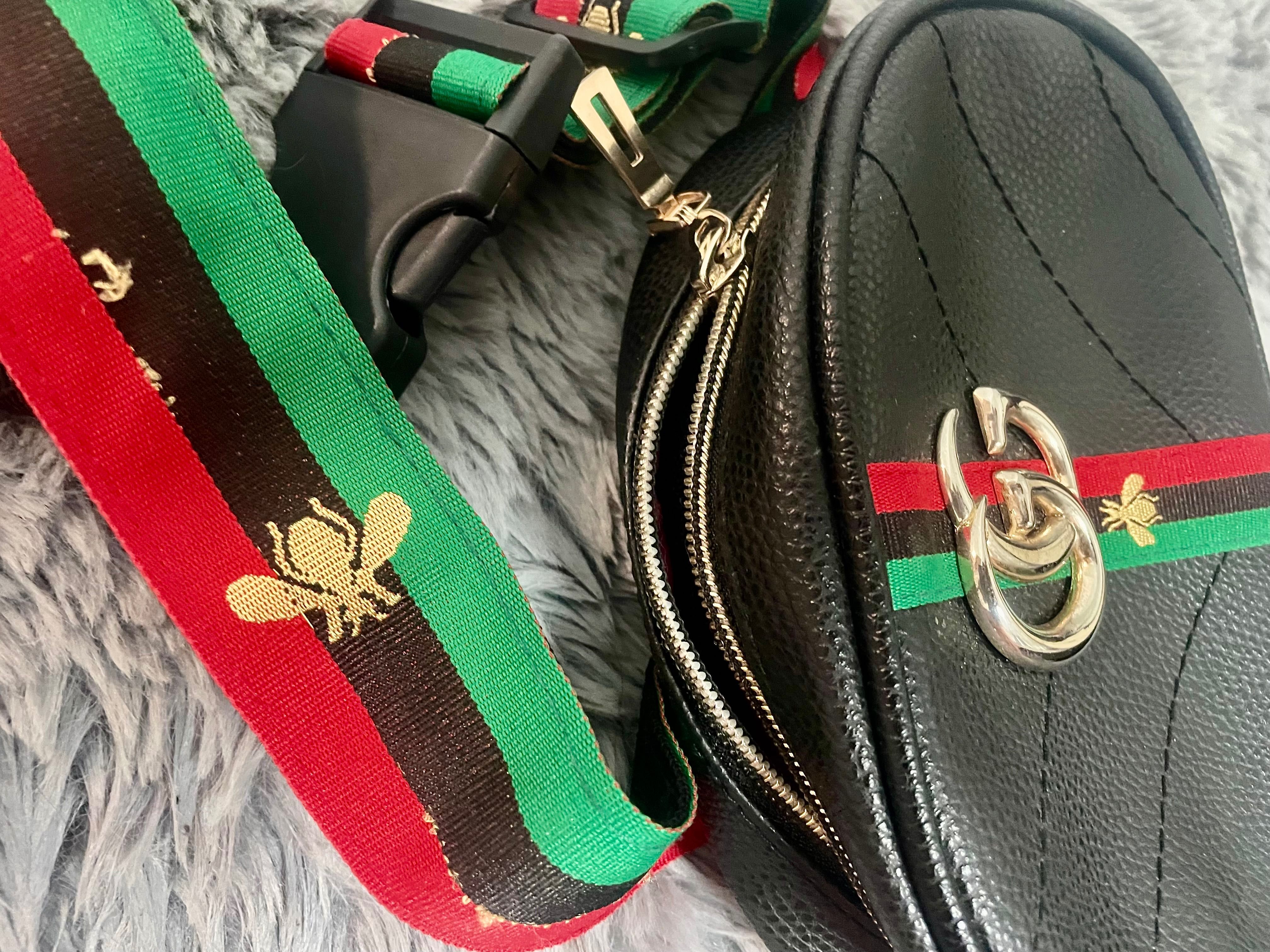 Шкіряна міні сумка бананка Gucci