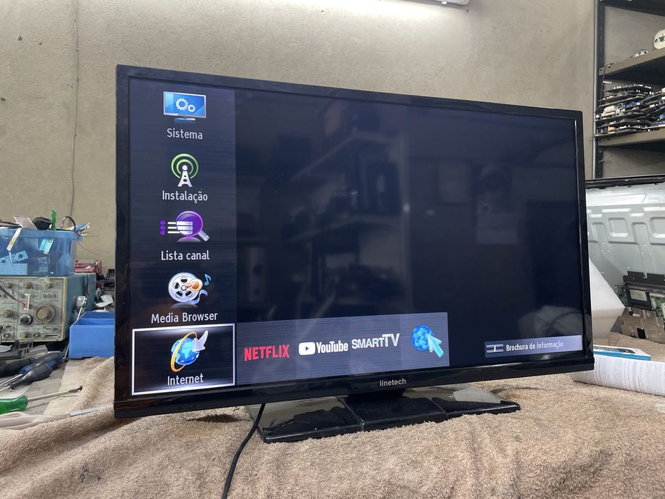 Smart TV LineTech 32”