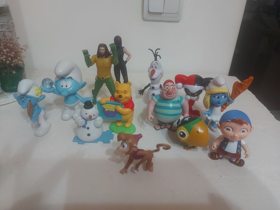 Vários bonecos da Disney e outros SÓ 30Euros