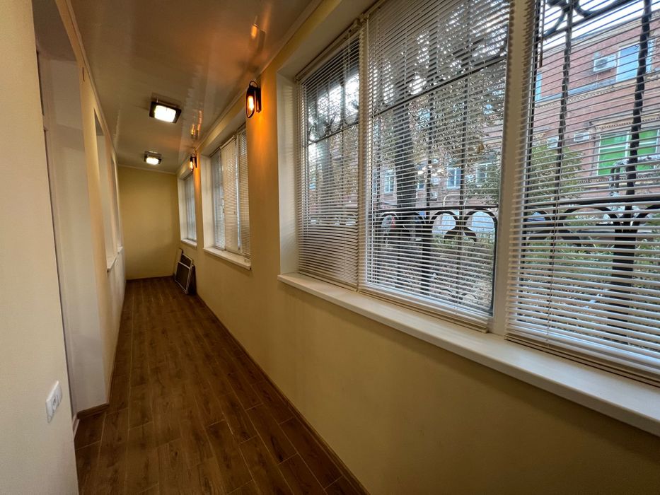 Снимите двухкомнатную квартиру в Центре, проспект Дмитра Яворницького