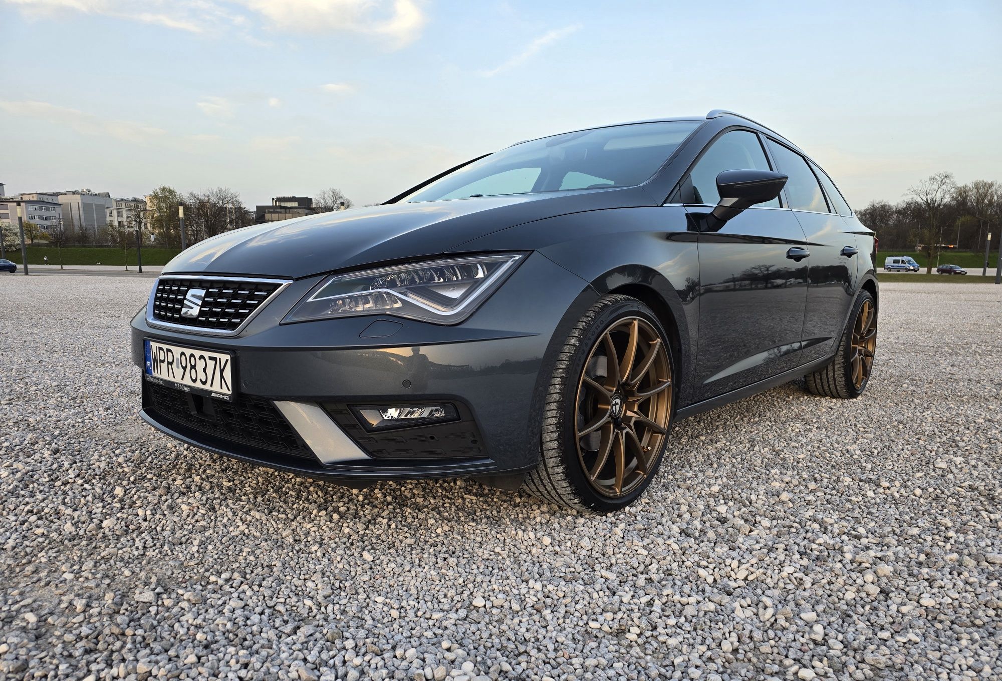 Seat Leon 1 5 tsi Xcellence . Bogate wyposażenie