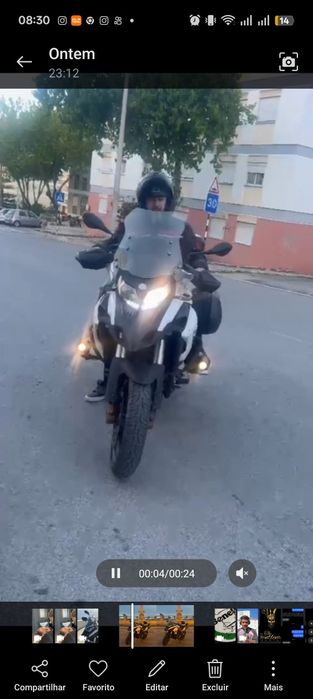 Moto Benelli  com malas