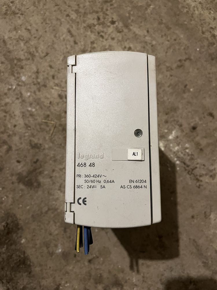 Zasilacz 24V DC 5A LEGRAND 468 48