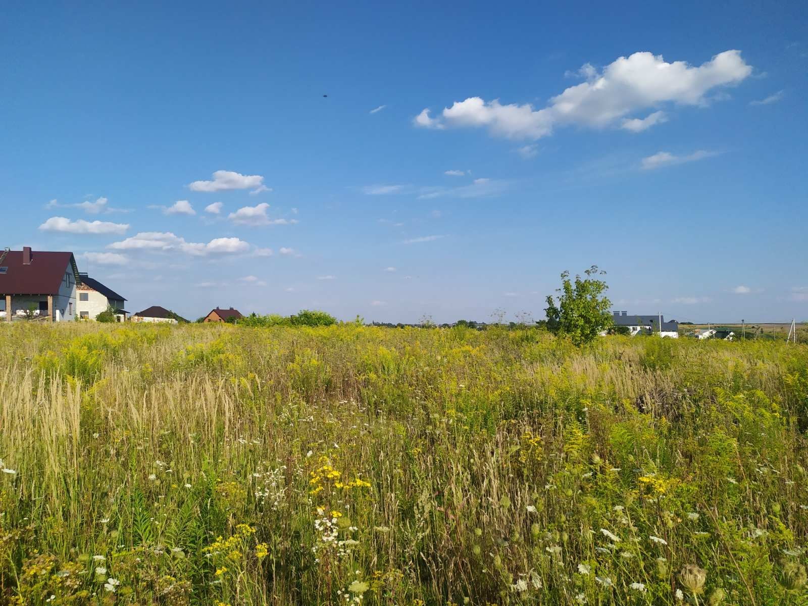 Продам земельну ділянку під будівництво