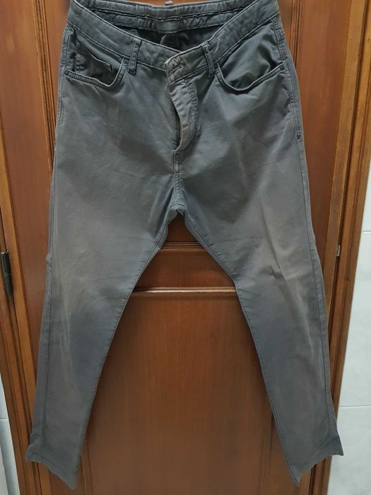 Calças homem chino slim fit cinzento Zara