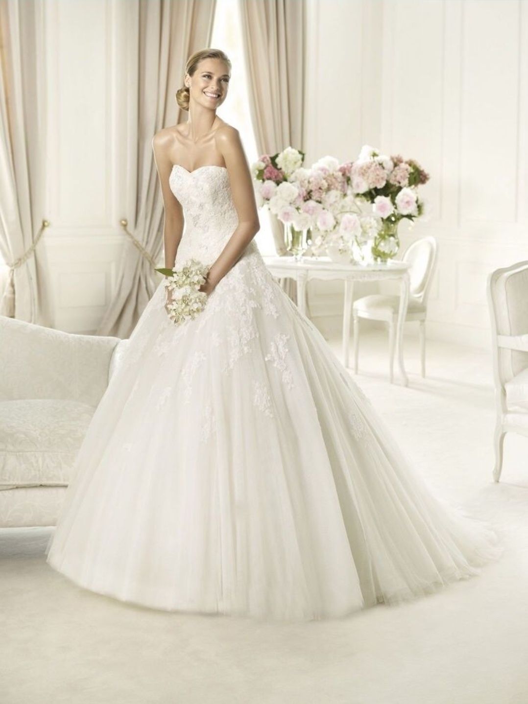 Весільна сукня Pronovias XS