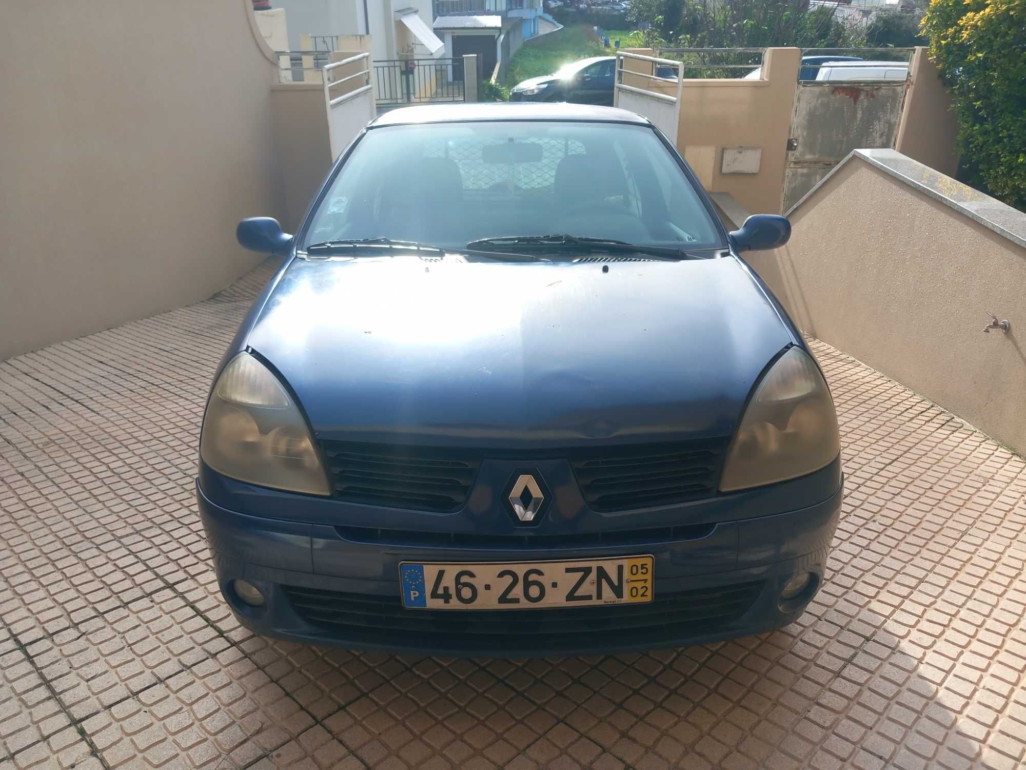 Renault clio 80CV