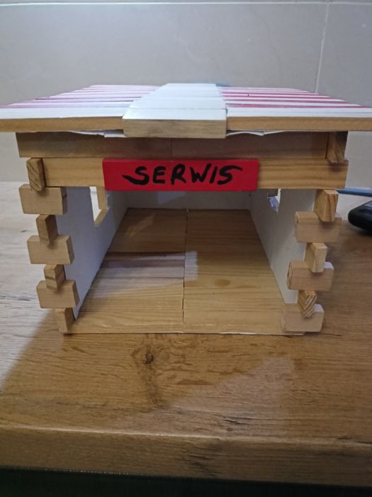 Garaż serwis zabawka rękodzieło