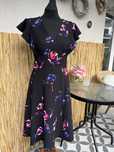 Sukienka koktajlowa DKNY czarna w kwiaty xs 34 na wesele