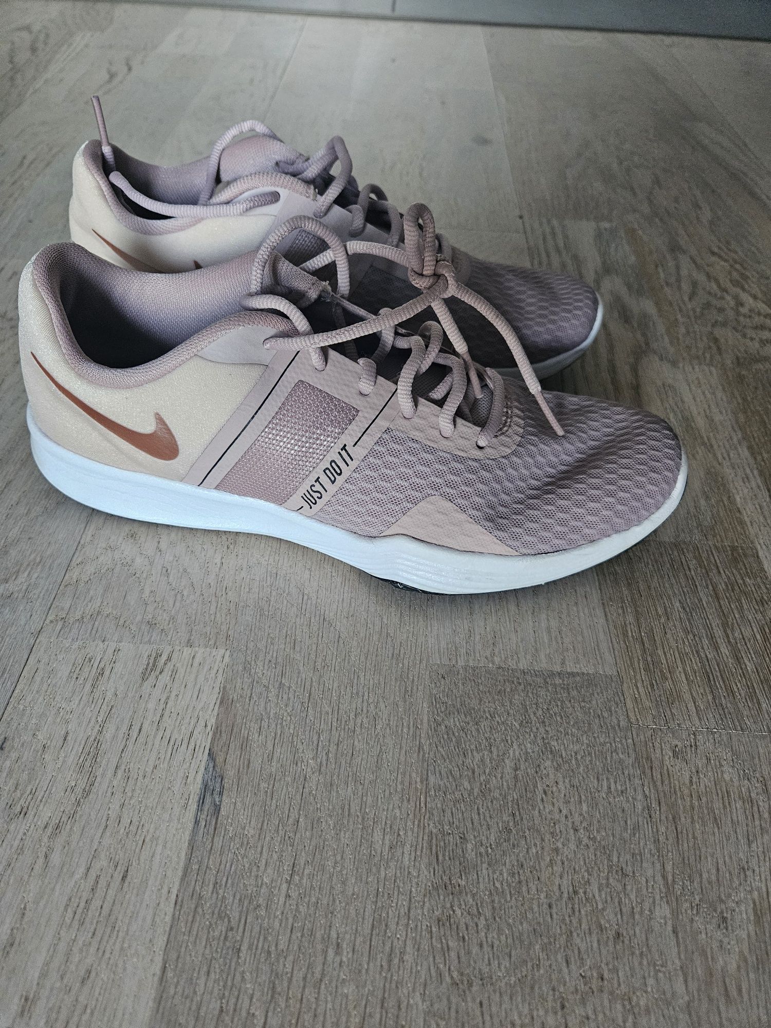 Adidasy Nike damskie