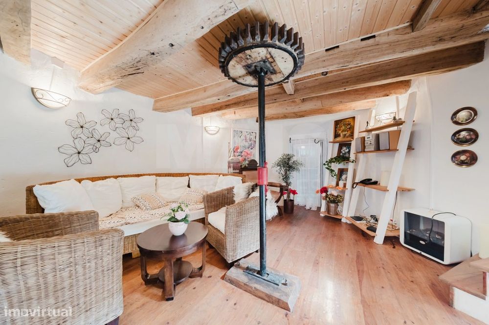 Moinho com vista para a Lagoa de Óbidos