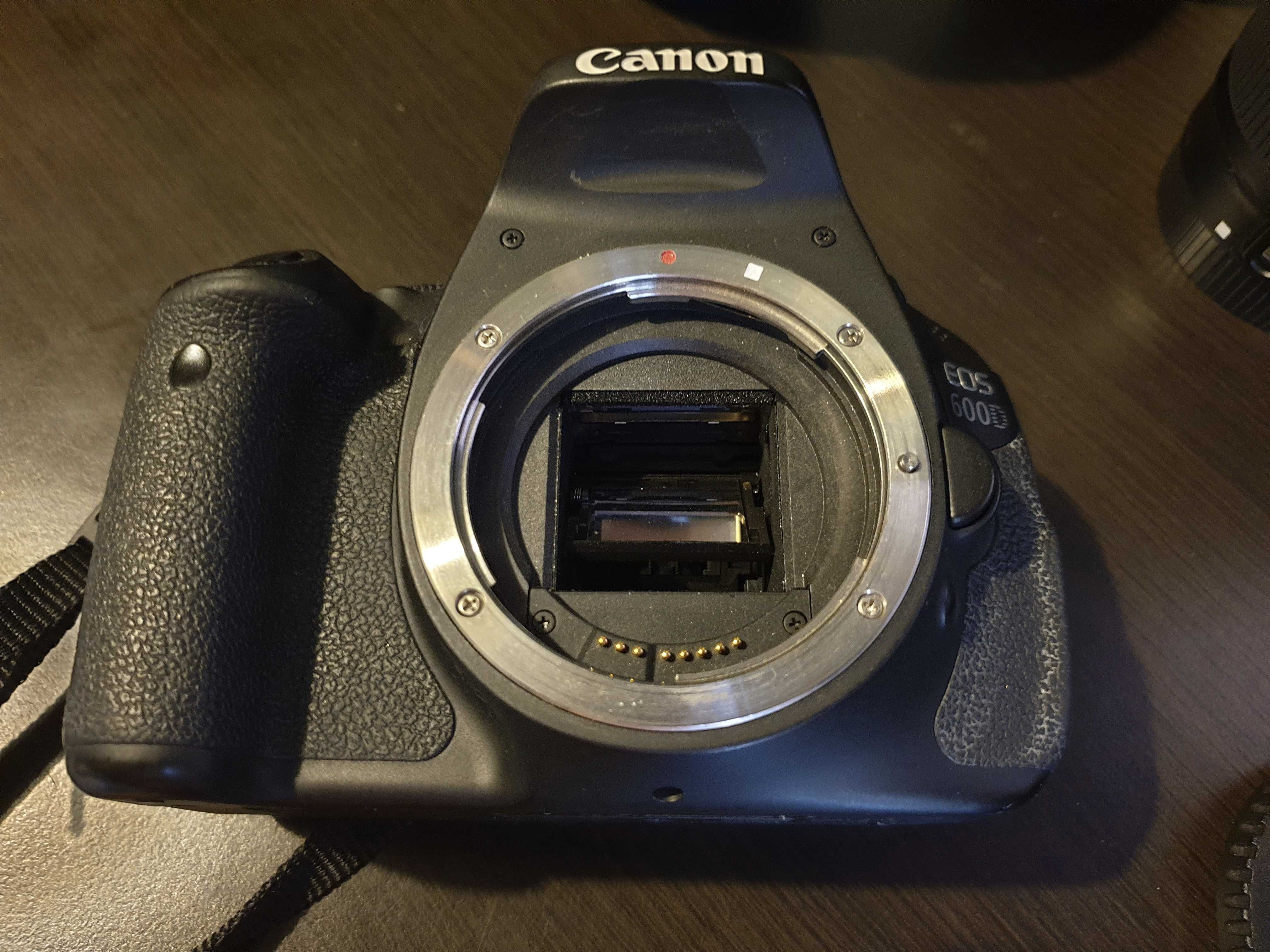 Canon EOS 600D + Samyang 8 mm fisheye 3,5 CS II