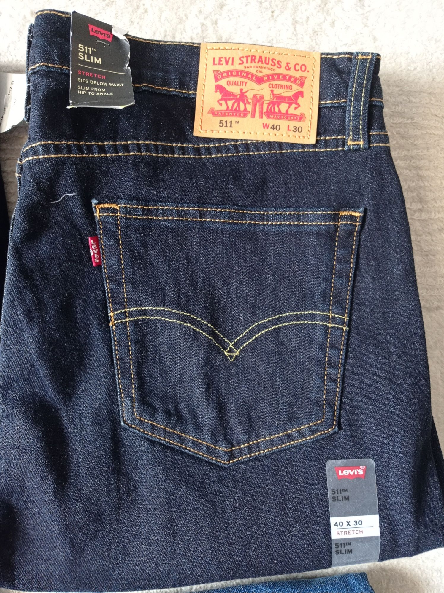 Orginalne i nowe spodnie jeansowe LEVI'S STRAUSS w świetnej cenie