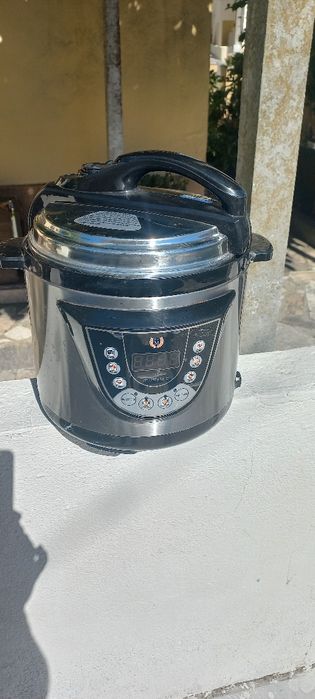 Panela de pressão 15 €