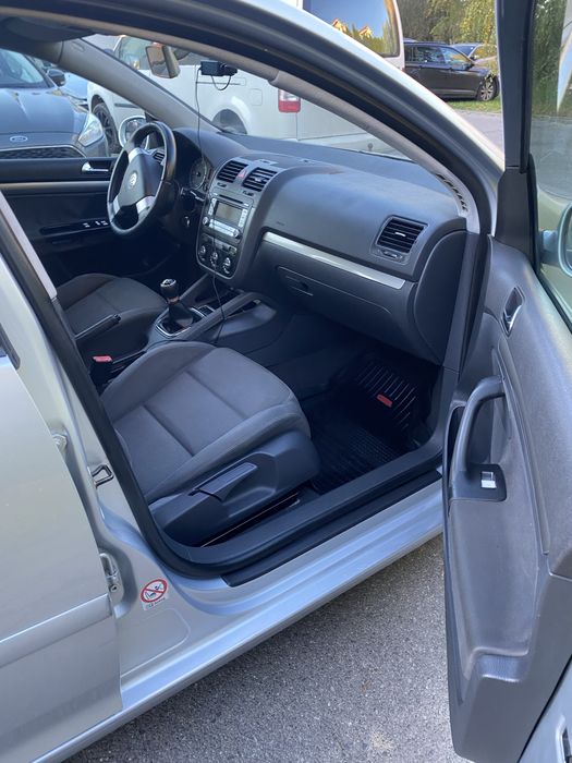 Продам Гольф 5 2005 рік 2.0 дизель на 140 к/с для ЗСУ або Волонтерских