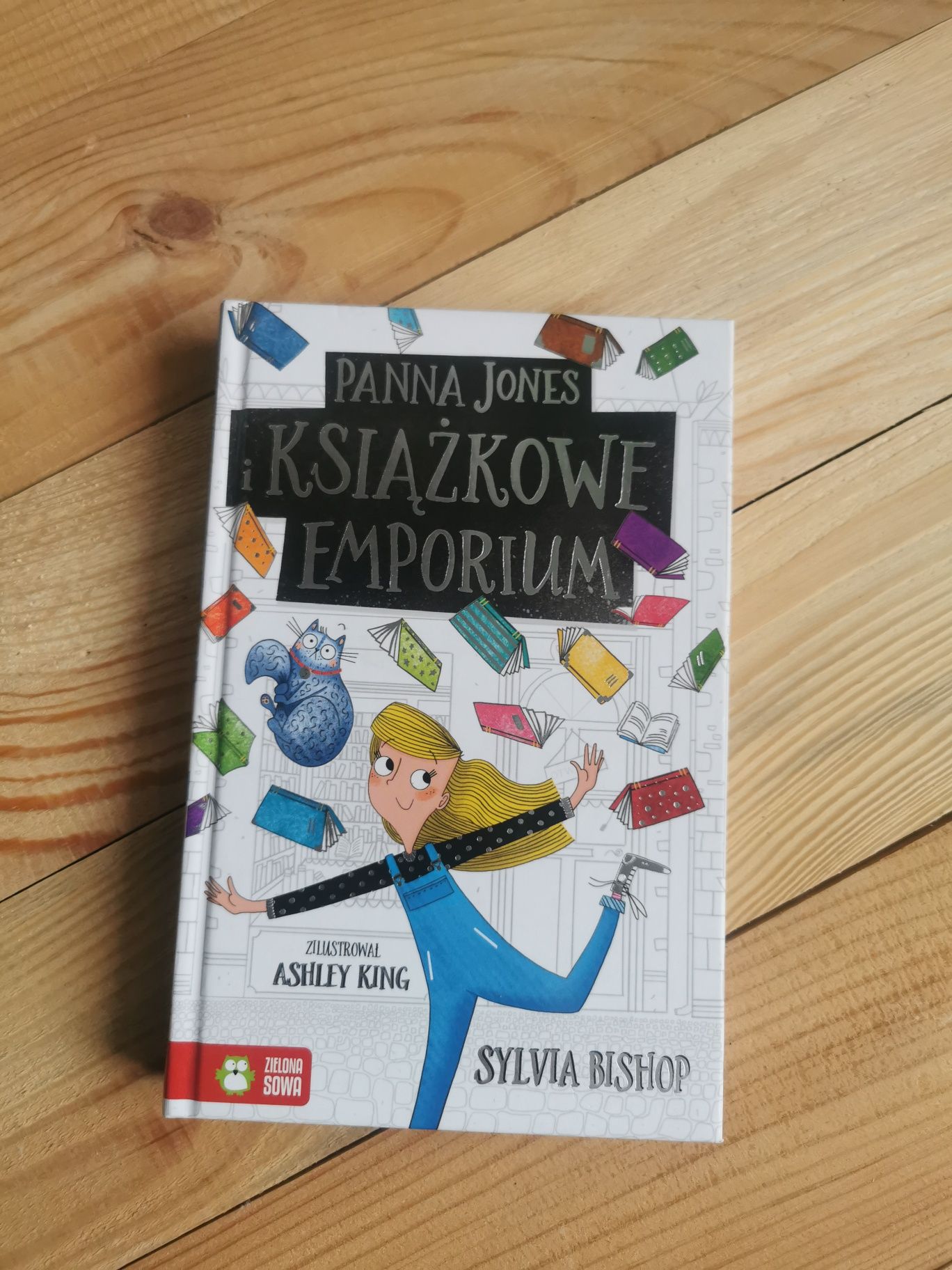 Książka „Panna Jones i książkowe emporium" Sylvia Bishop
