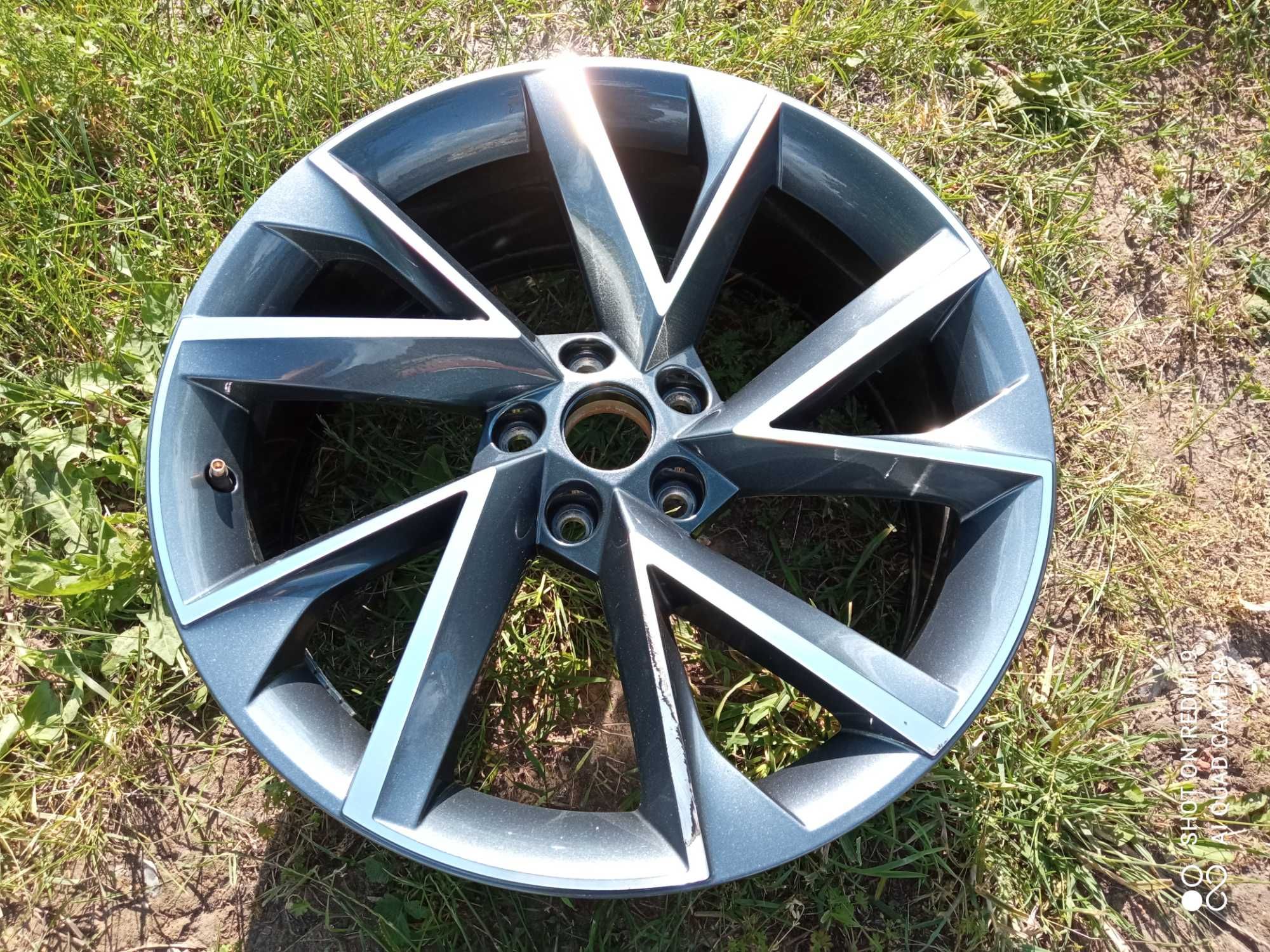 Felga Skoda Superb3 III 19cali 5x112 et44 8J