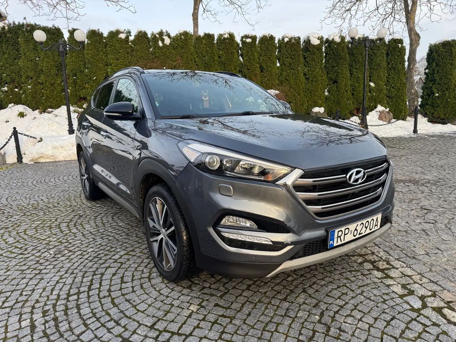 Hyundai Tucson Tucson III 1.7 CRDI Automat Navi AluFelgi 19 Panorama Czarny Sufit