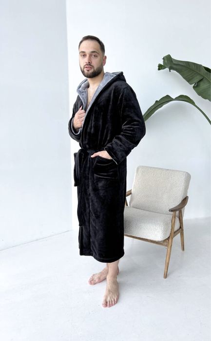 Чоловічий махровий халат з капюшоном