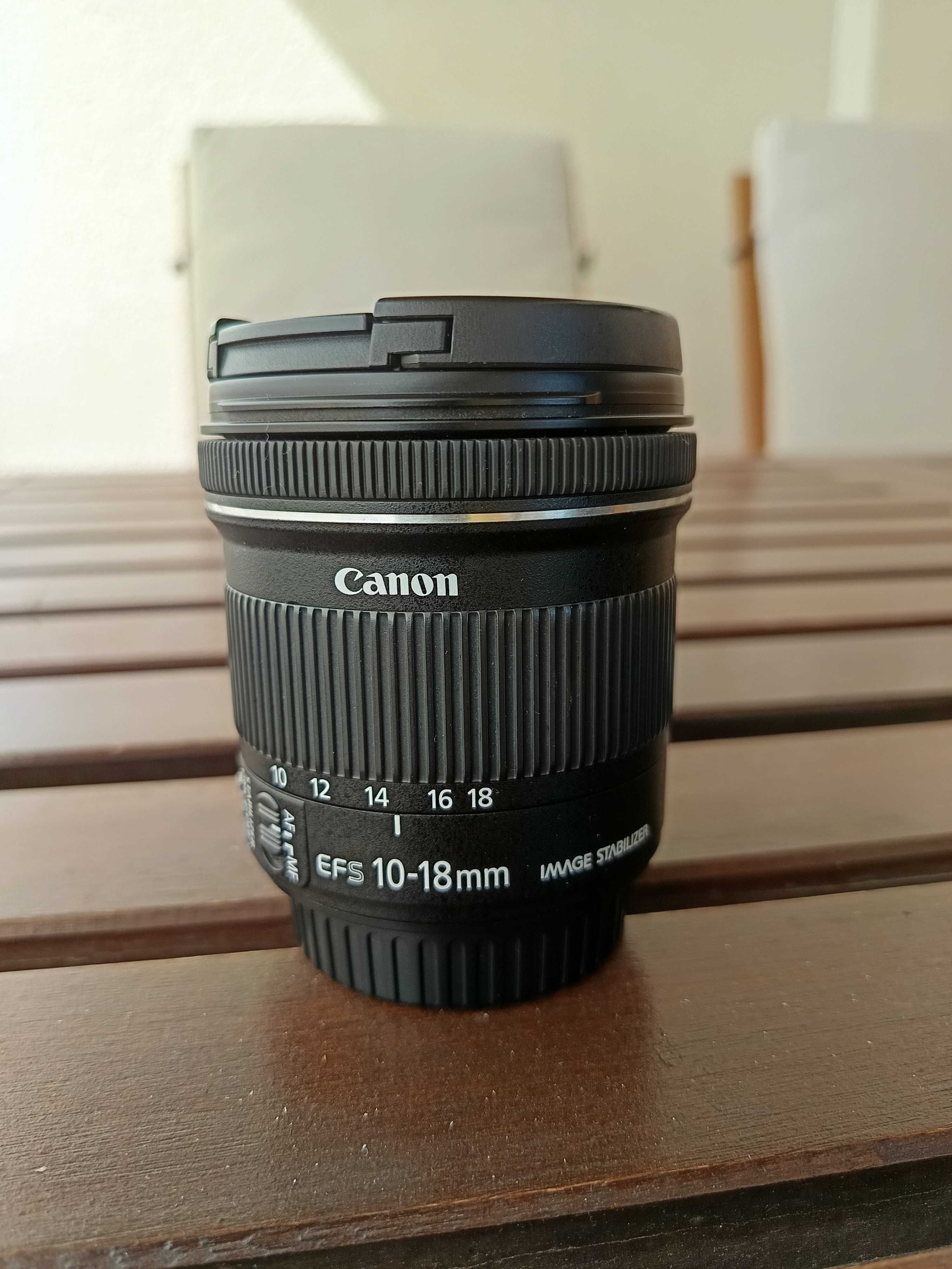 Canon 10-18 mm IS STM Grande angular c/ Pára sol